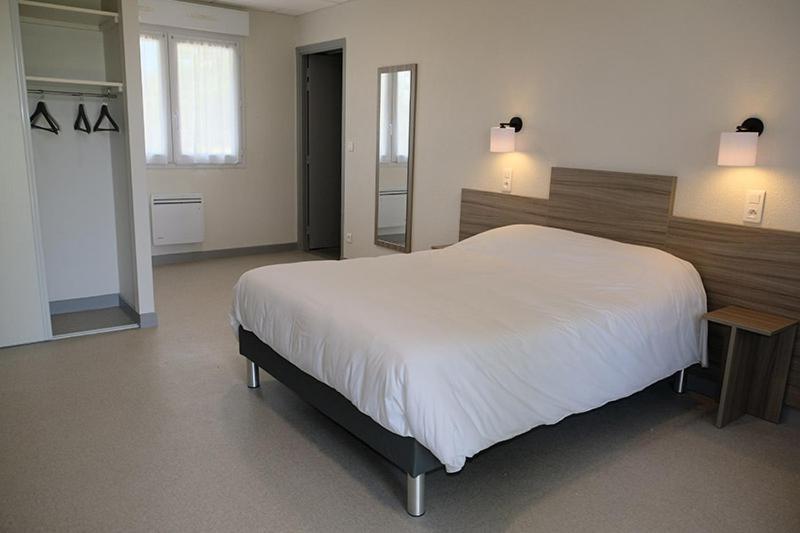 Les Quatre Vents Otel Courpiere Dış mekan fotoğraf