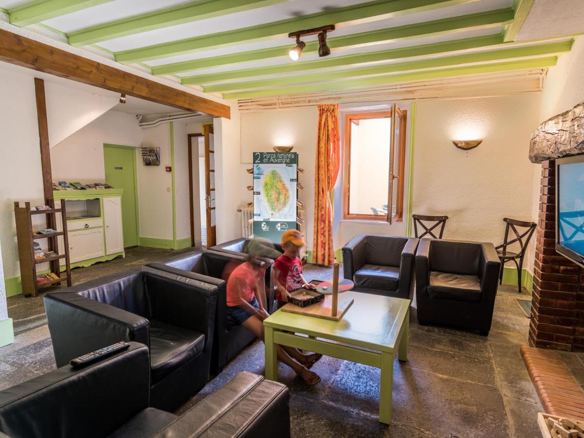 Les Quatre Vents Otel Courpiere Dış mekan fotoğraf