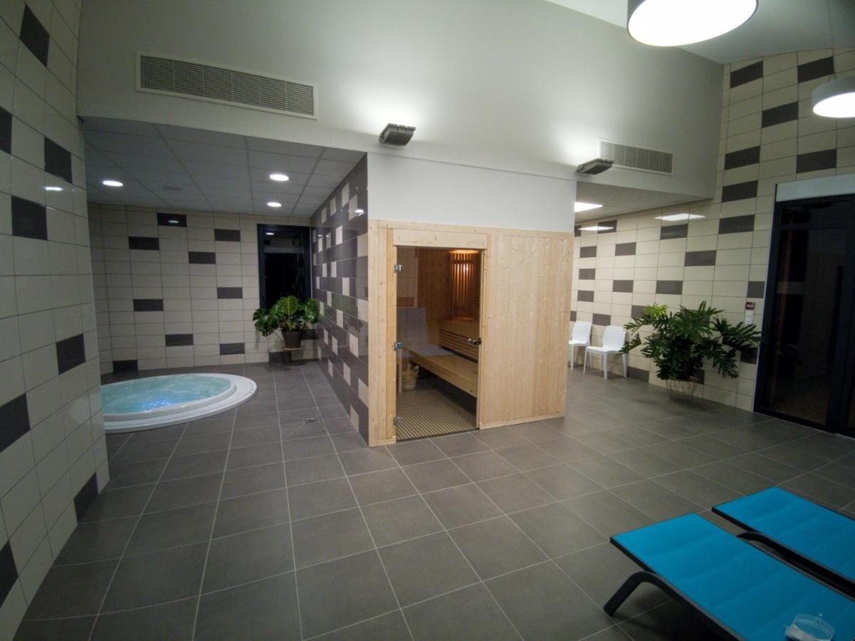 Les Quatre Vents Otel Courpiere Dış mekan fotoğraf