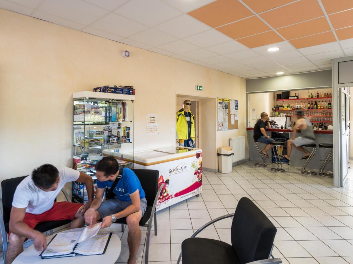 Les Quatre Vents Otel Courpiere Dış mekan fotoğraf